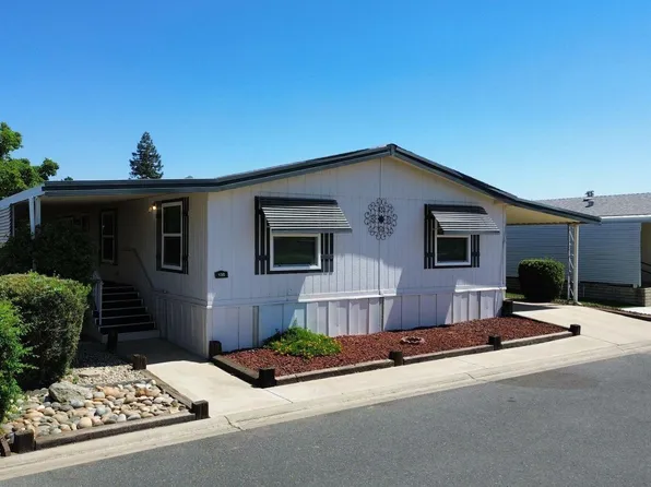 2300 W Morton Avenue #Sp. 135, Porterville, CA 93257