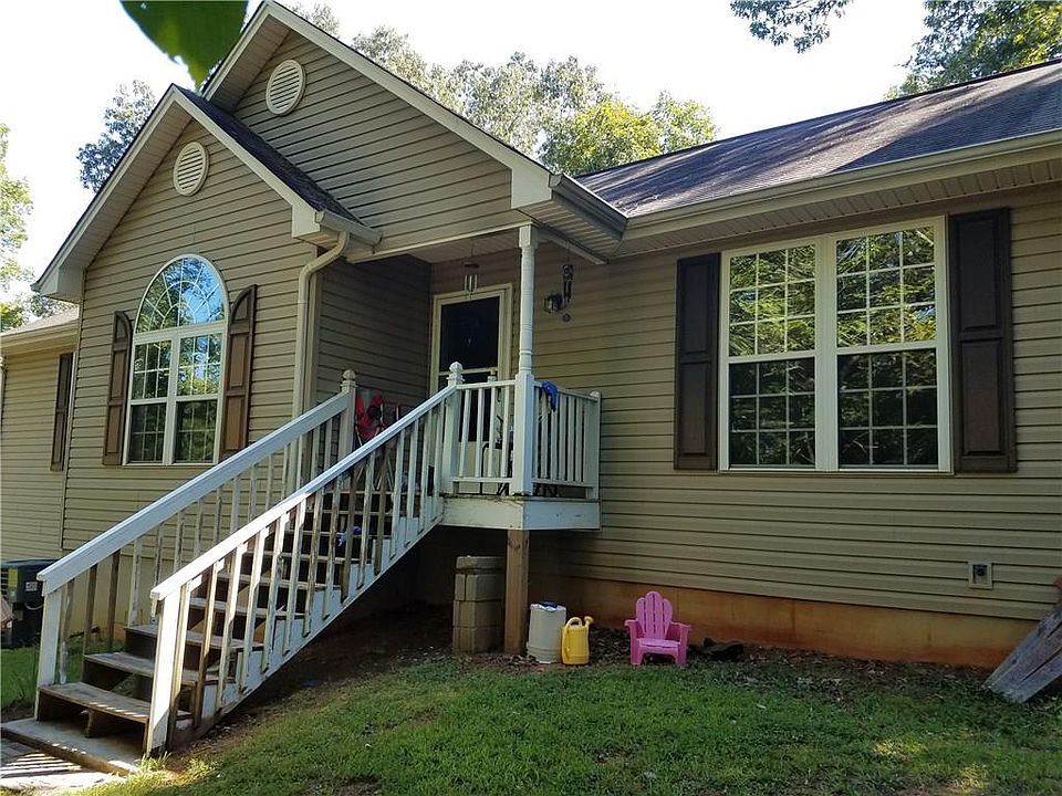 1st image of 240 Toto Creek Dr E