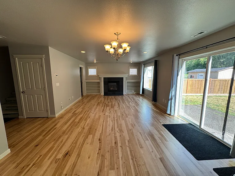 14543 SE 154th St — Photo 2
