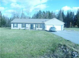 9 Thibodeau Ln, Levant, ME 04456
