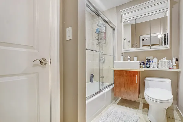 Rented by Compass | media 12