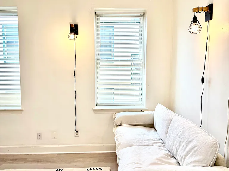 1415 Commonwealth Ave — Photo 3