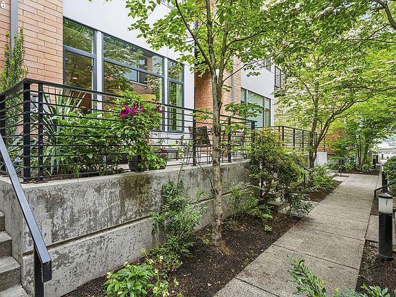2nd image of 1672 NW Riverscape St
