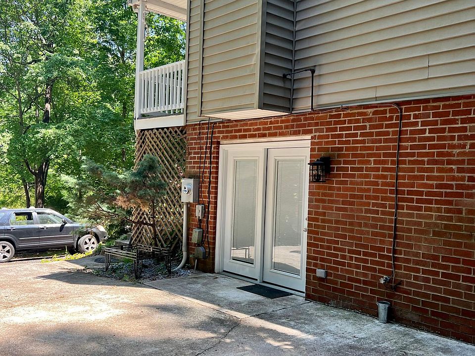 1st image of 3029 Cranehill Dr #2