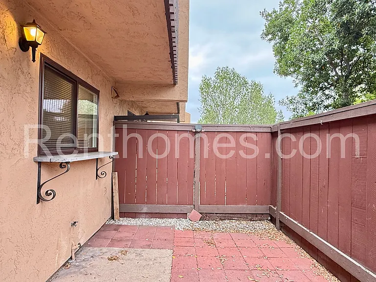 9405 Gold Coast Dr #A8 — Photo 11