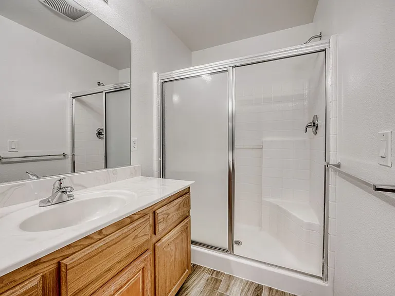 2562 Begonia Valley Ave — Photo 17