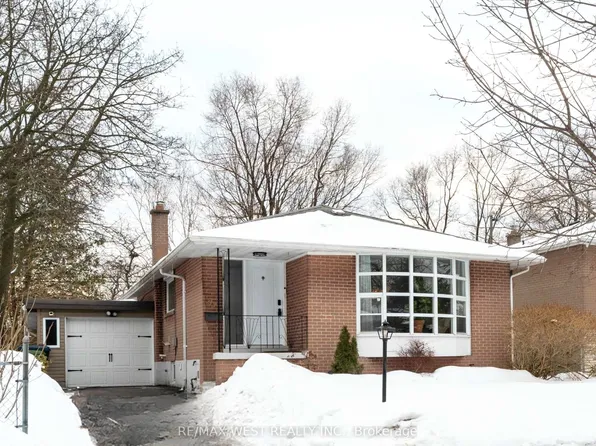 57 Alpaca Dr, Toronto, ON M1J 2Z9