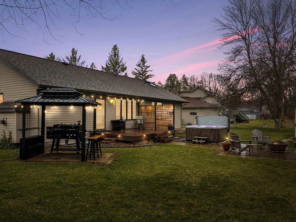 1st image of 423 Pebble Beach Dr