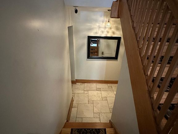 5th image of 1029 N Laramie Ave #B