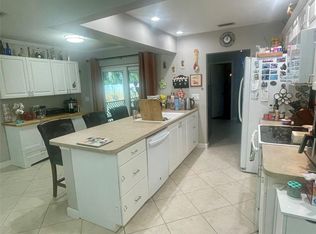 9850 NW 25th Ct, Pompano Beach, FL 33065