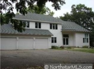 2513 Sylvan Rd S, Minnetonka, MN 55305