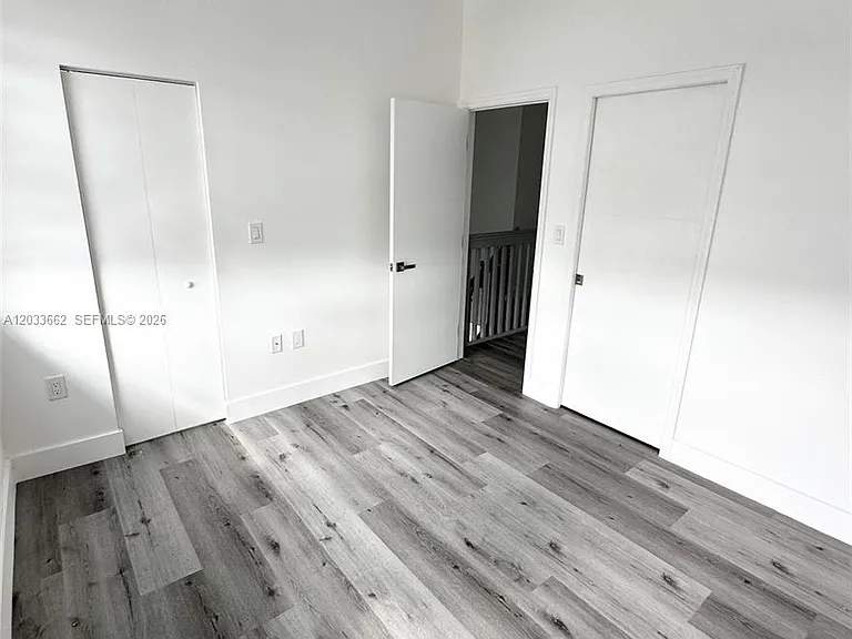 19229 NW 37th Ave — Photo 11