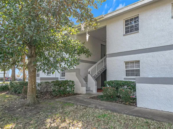 588 Fairways Ln APT E204, Ocala, FL 34472