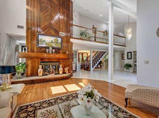 11 Elderwood Dr, Saint James, NY 11780