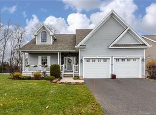 33 Quarry Ln #33, Berlin, CT 06037