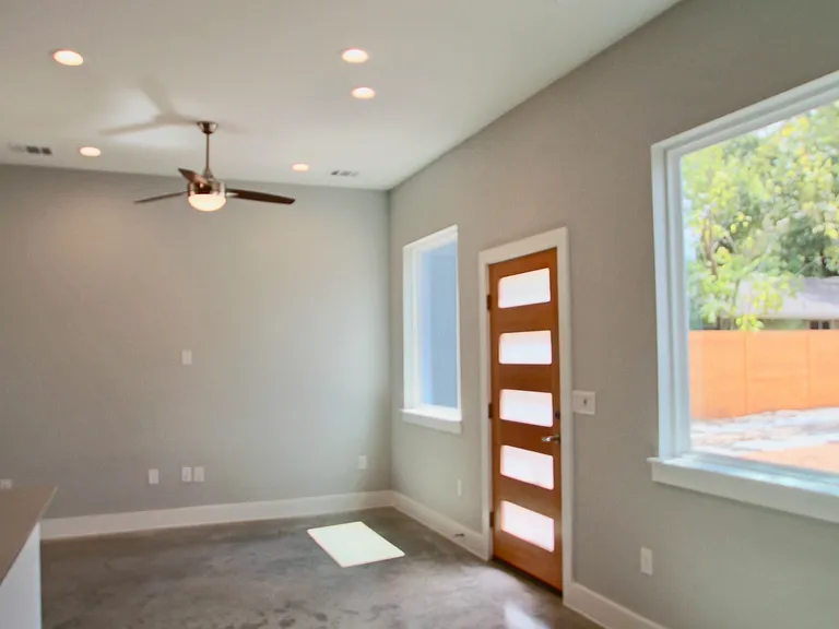 6204 Langham St — Photo 13