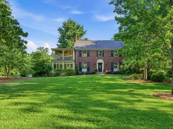 1419 Graybar Ln, Nashville, TN 37215