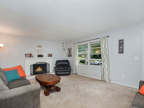 2nd image of 2912 Asbury Ave