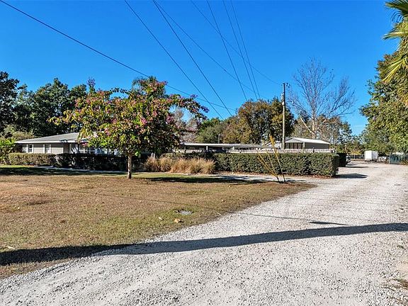 4th image of 3830 Clubhouse Rd