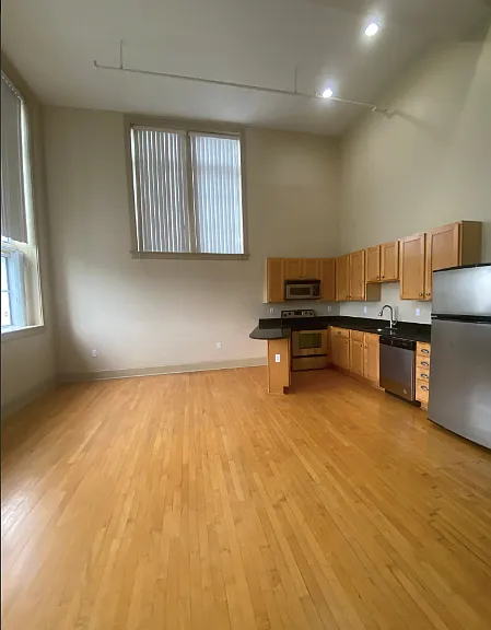 Theresa Park Loft Apartments — Photo 38