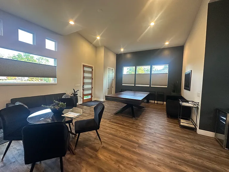 326 S Jasmine St — Photo 10