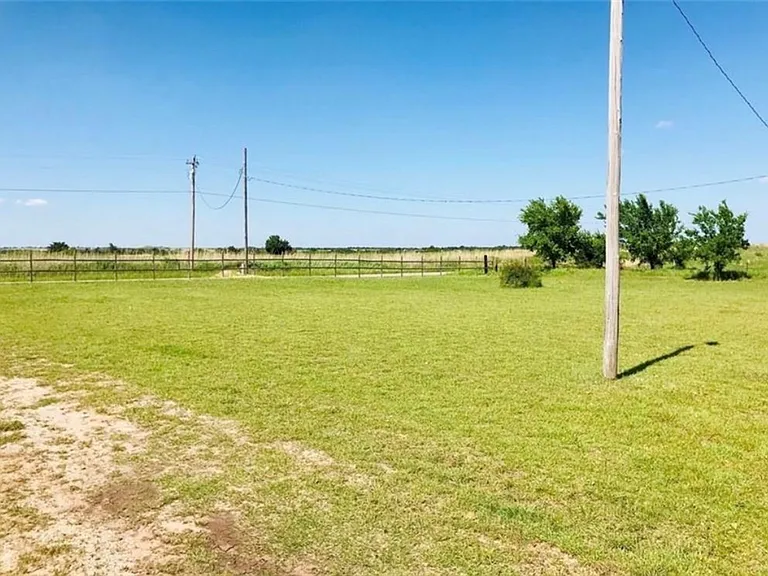 27159 County Road 1470 — Photo 10