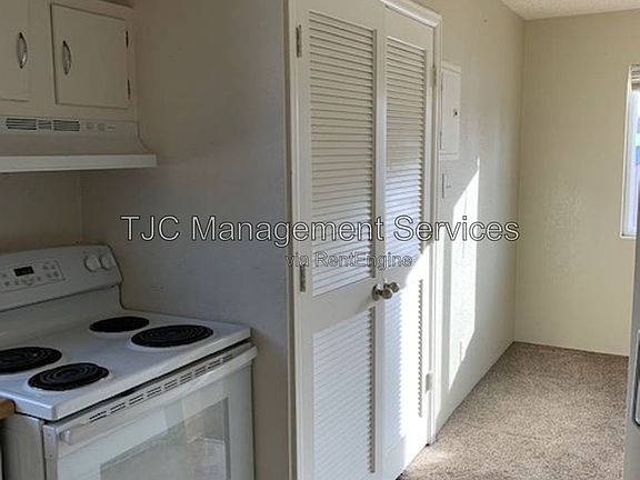 5th image of 3652 Teller St