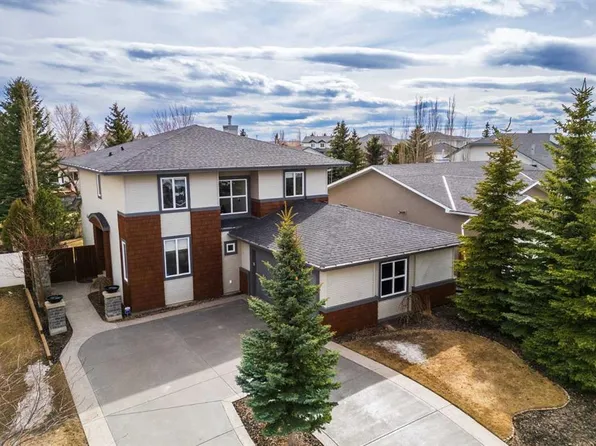 312 N Harrison Ct, Crossfield, AB T0M 0S0