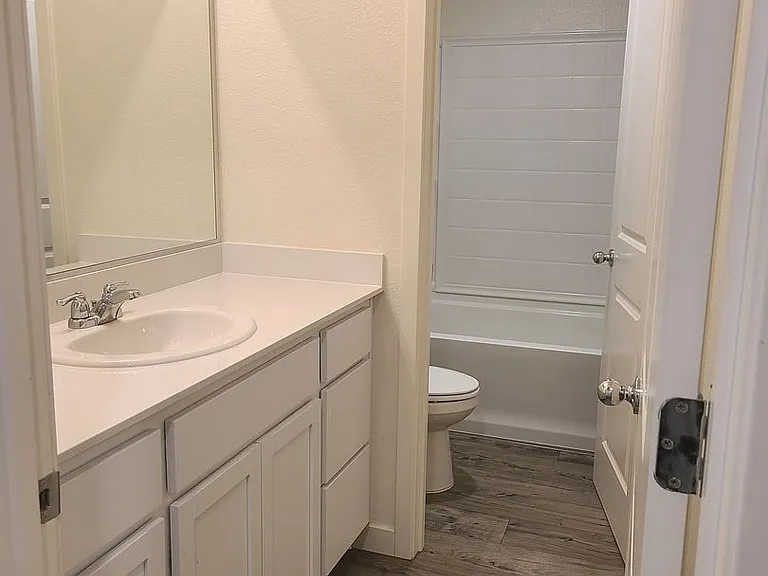 8833 Portia Dr — Photo 16