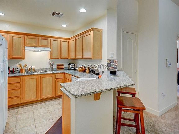 4th image of 63 E Agate Ave Unit 207