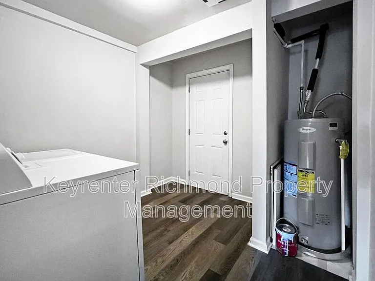 9 E 19th St — Photo 9