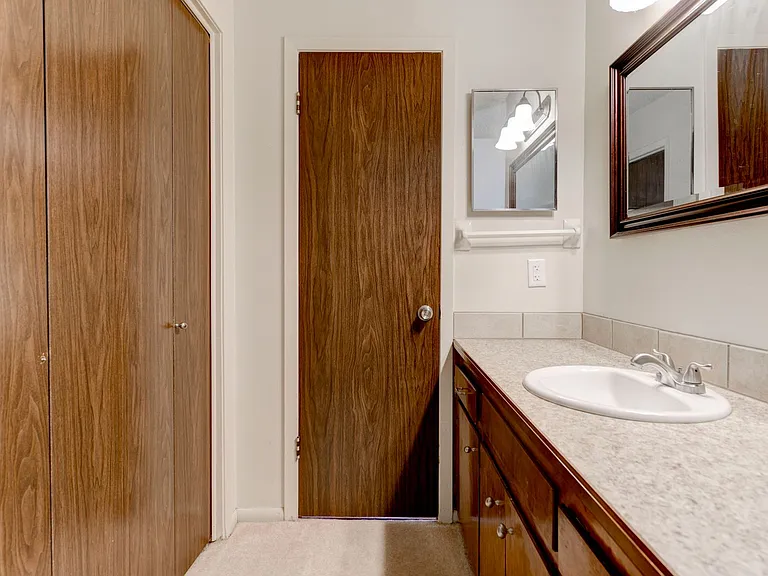 303 Manning Dr — Photo 16