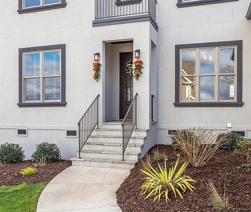 550_Hill_Pointe_Ln_002