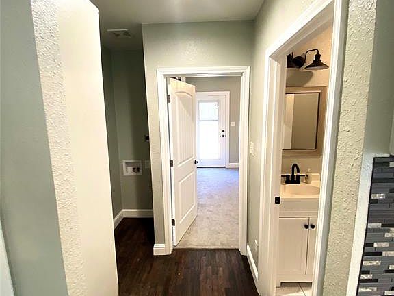 5th image of 615&617 S Elm St