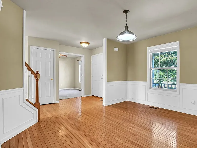 709 Indigo Dr — Photo 13