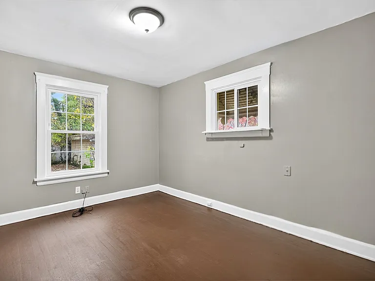 4265 E 128th St #1 — Photo 11