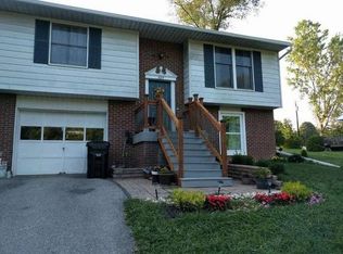 305 Easterly Pkwy, State College, PA