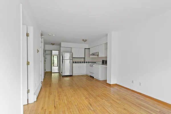 Rented by REAL New York | media 11