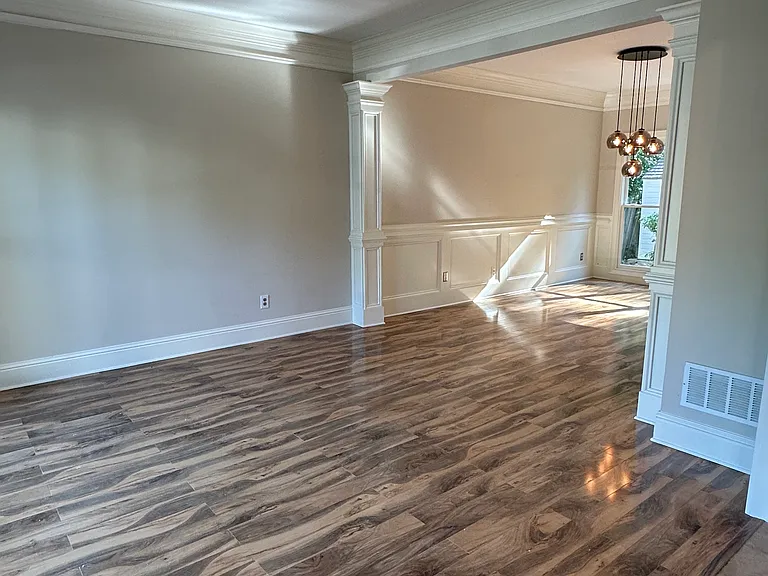 6415 Barwick Ln — Photo 3