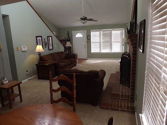 5th image of 105 Ashton Ct