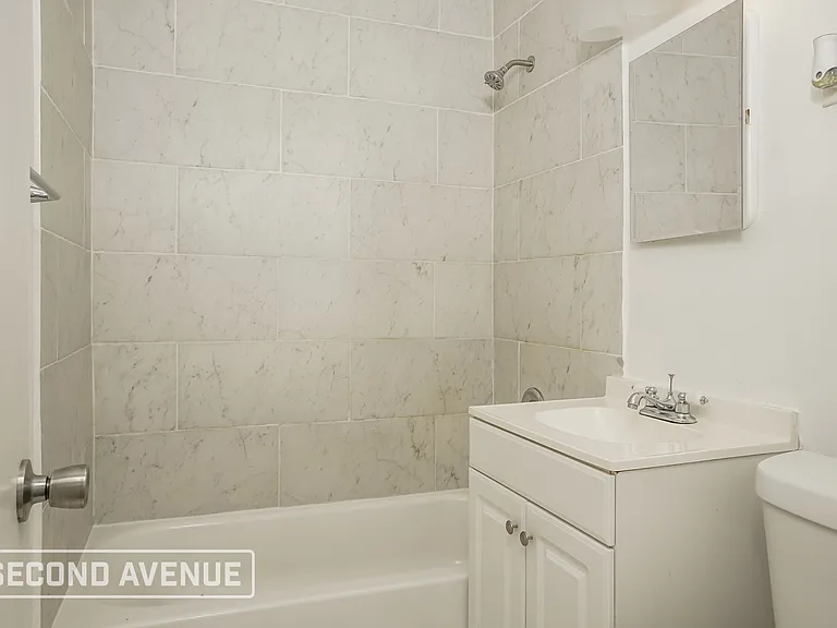 8617 Shumock Ave — Photo 17