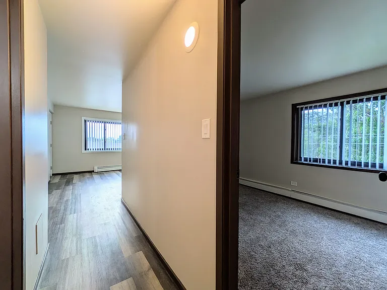 14019 Kilpatrick Ave #3N — Photo 8