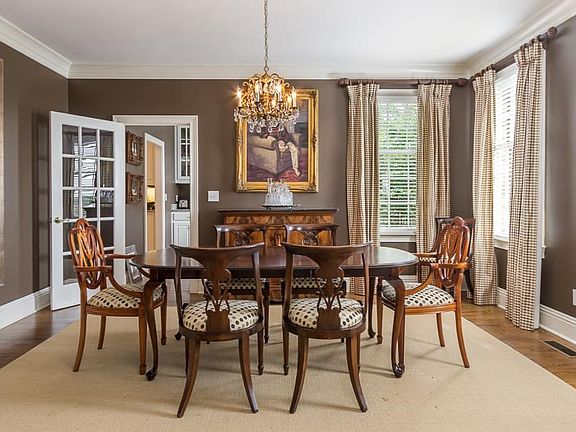 5th image of 1505 Mountain Springs Cir SE