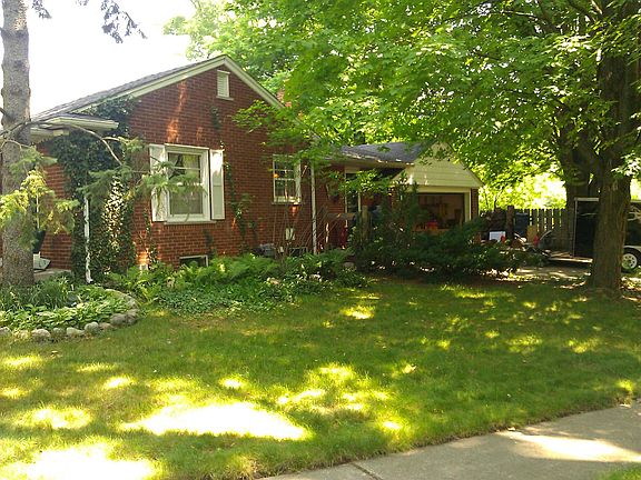 3rd image of 15606 Stamford St