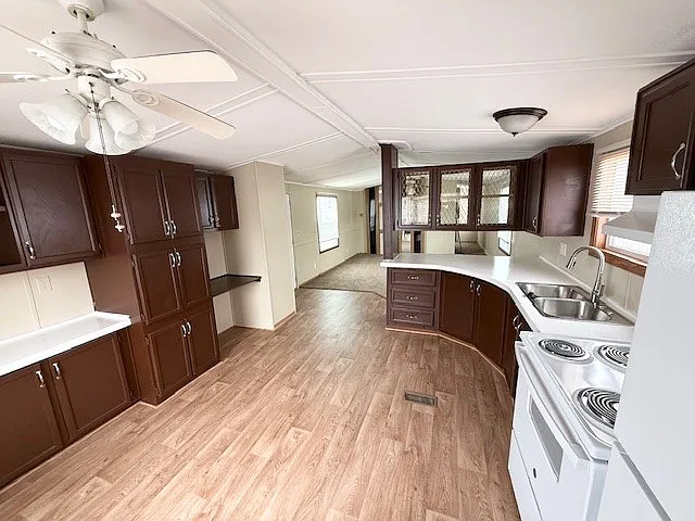 46000 Geddes Rd Trailer 117 photo 1