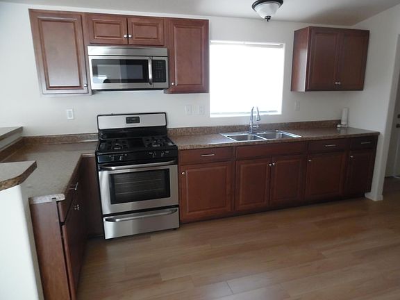 5th image of 1885 Coral Isle Dr
