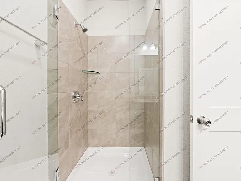 9512 Swenson Ln — Photo 26