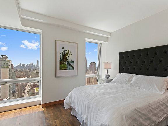 4th image of 400 5th Ave APT 42H