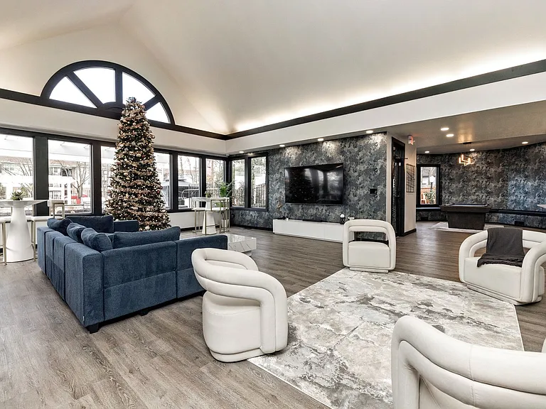 Stratford Chase Townhomes — Photo 8