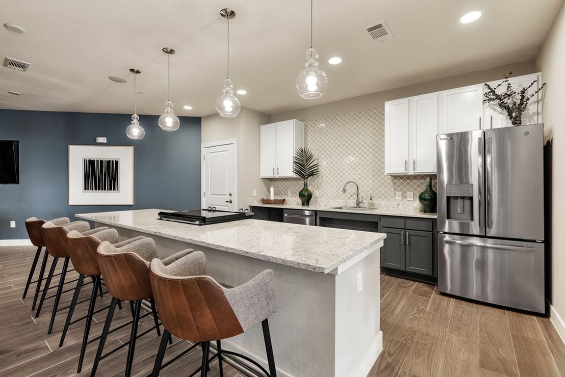 sage-stone-oak-017w
